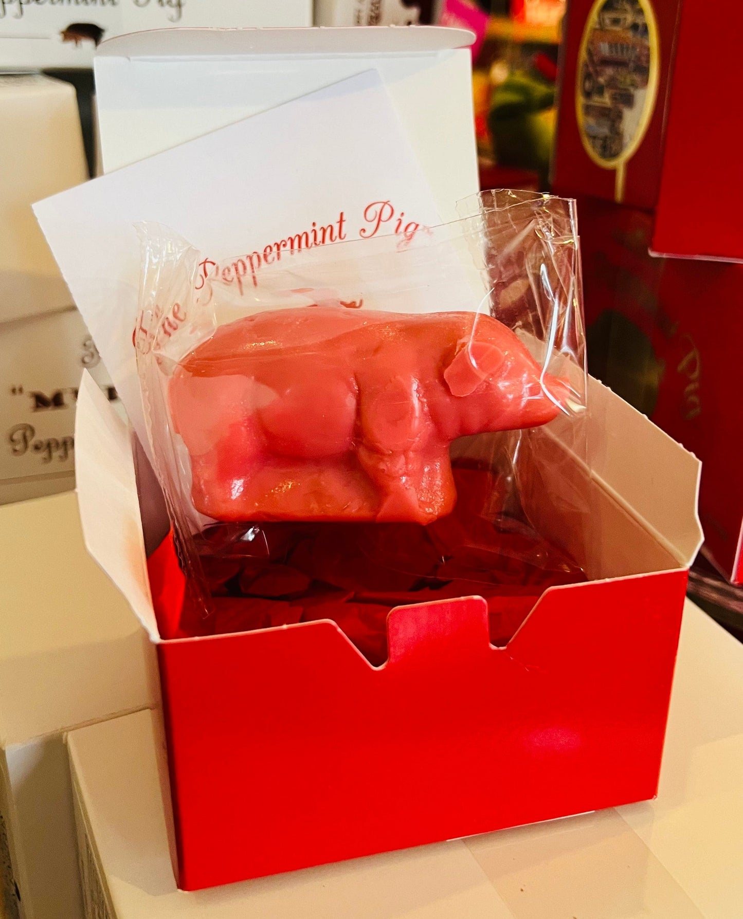 The Famous Peppermint Pig - Holly (3 ounce - No Hammer) - Shelburne Country Store