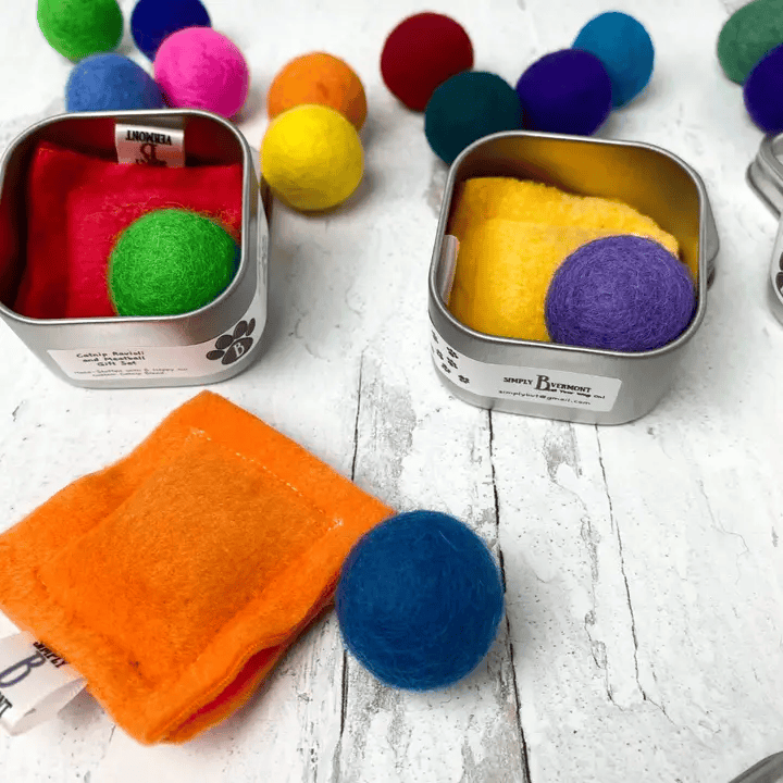 Ravioli & Meatball Cat Toy Tin - Shelburne Country Store