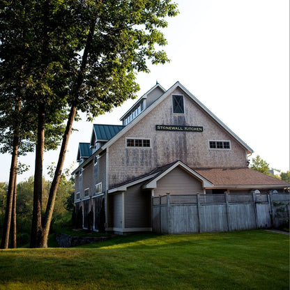 Stonewall Kitchen Boozy Bacon Barbecue Sauce - 11 fl oz bottle - Shelburne Country Store