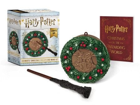 Harry Potter Hogwarts Christmas Wreath and Wand Set - Shelburne Country Store