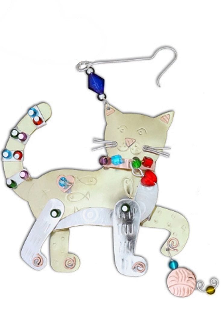 Sassy Cat  Ornament - Shelburne Country Store