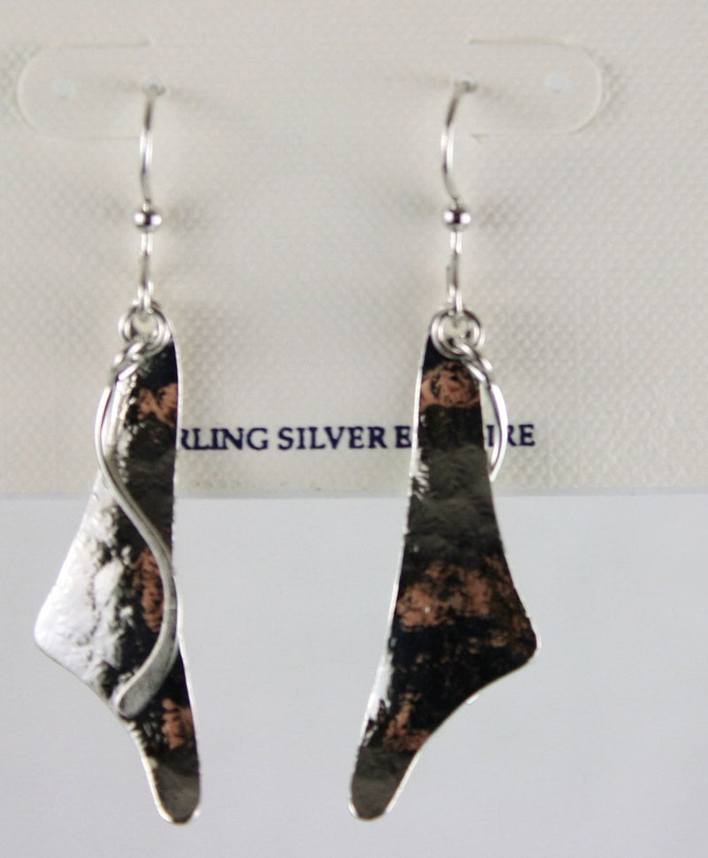 Hammered Earring With Squiggly - Shelburne Country Store