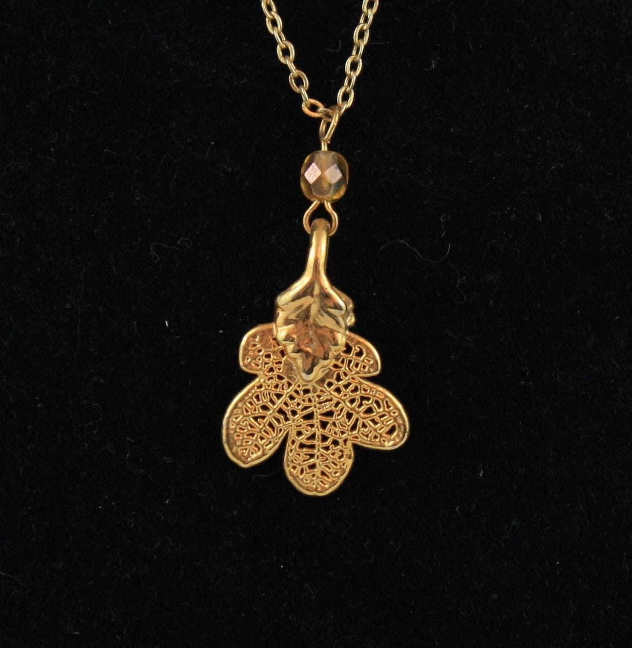 Lacey Oak Leaf Necklace Gold - Shelburne Country Store