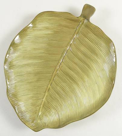 3D Palm Leaf Charger - Shelburne Country Store