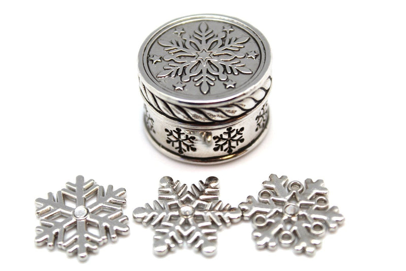 Triple Snowflake Prayer Box with Charms - Shelburne Country Store