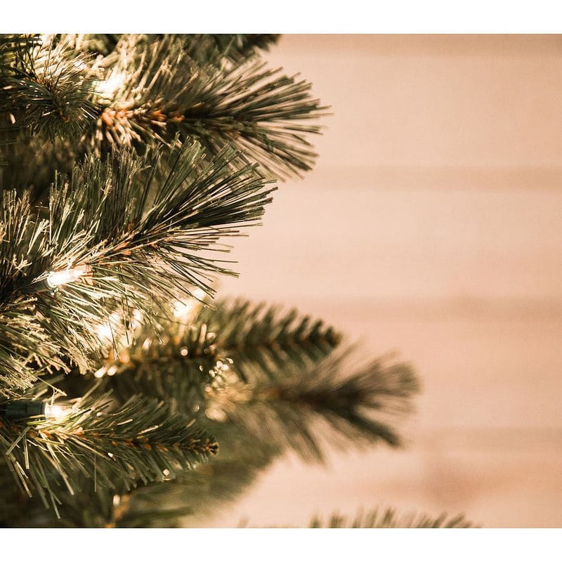 Holiday Living Pre-Lit Lawndale Pine - 500 Clear - 7.5 ' - Shelburne Country Store