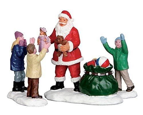 It's Santa! - Shelburne Country Store