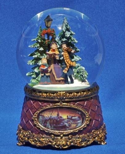 6 Inch Musical Holiday Snowglobe - - Shelburne Country Store
