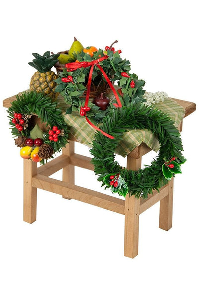 Byers Choice Wreath Table - Shelburne Country Store
